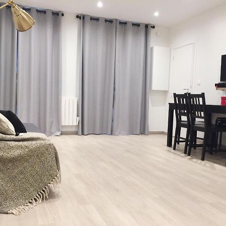 New Apartment In The Heart Of Le Marais ปารีส ภายนอก รูปภาพ