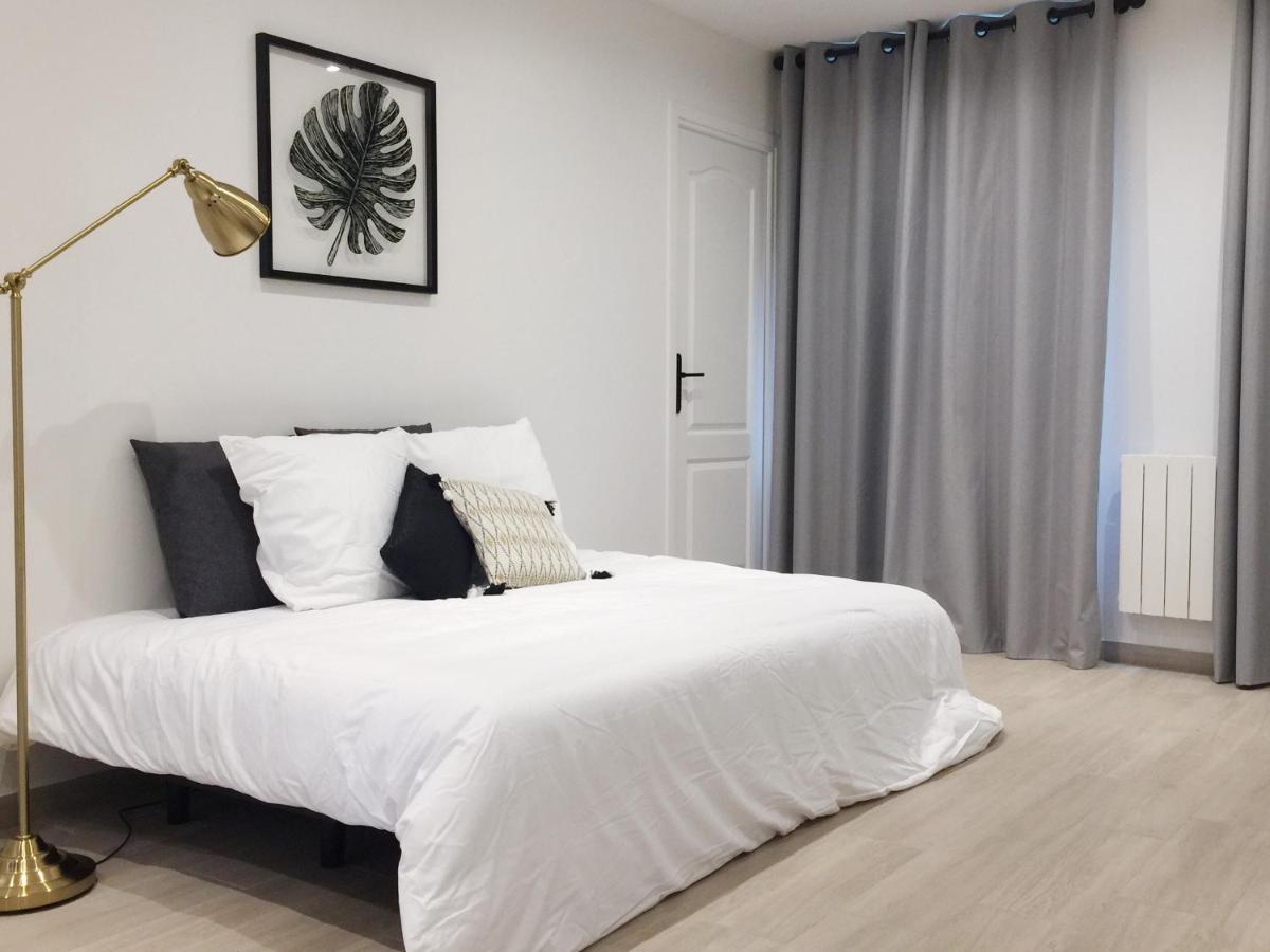 New Apartment In The Heart Of Le Marais ปารีส ภายนอก รูปภาพ