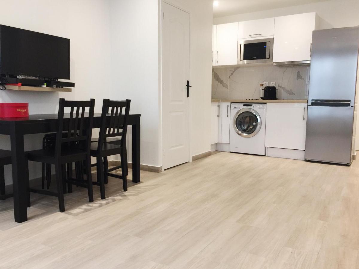 New Apartment In The Heart Of Le Marais ปารีส ภายนอก รูปภาพ