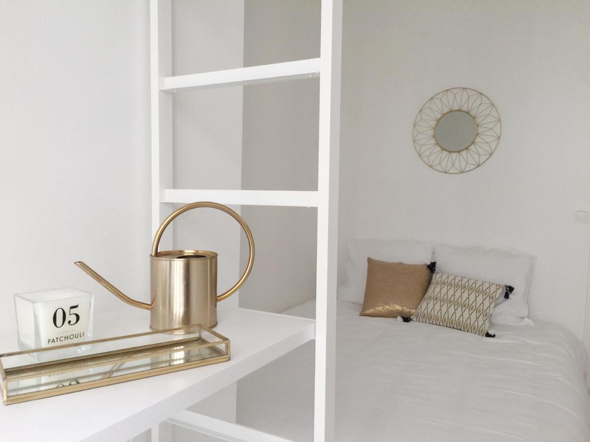 New Apartment In The Heart Of Le Marais ปารีส ภายนอก รูปภาพ