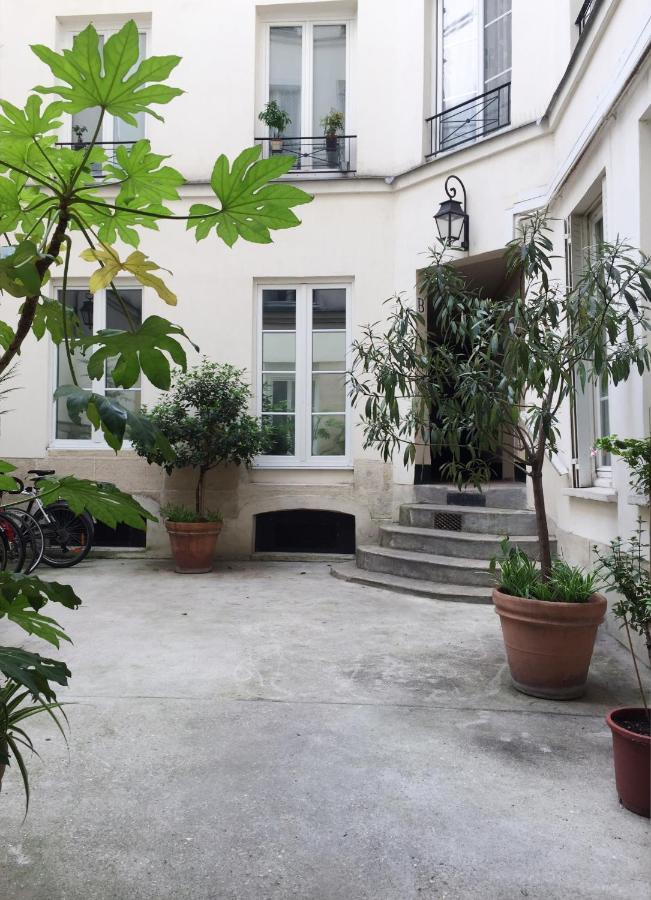 New Apartment In The Heart Of Le Marais ปารีส ภายนอก รูปภาพ
