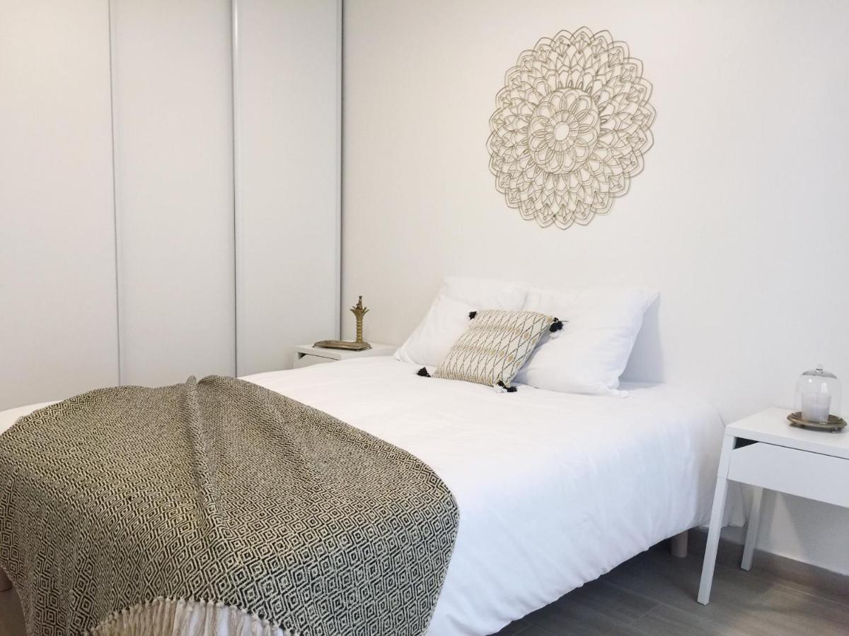 New Apartment In The Heart Of Le Marais ปารีส ภายนอก รูปภาพ