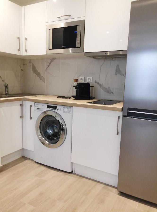 New Apartment In The Heart Of Le Marais ปารีส ภายนอก รูปภาพ